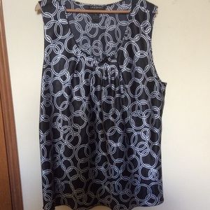 Must Sell!! Gorgeous Lock Circles Lane Bryant Top